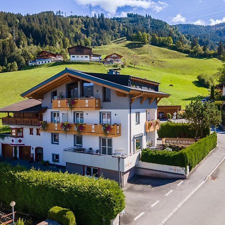 Bernstein Appartements Kaprun Exterior photo